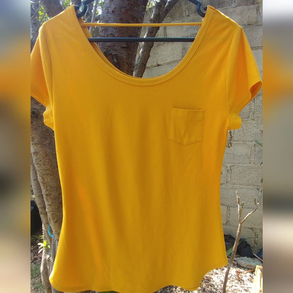 Women's (Junior) Casual Yellow Top No Boundaries Brand Size Large (11-13)
